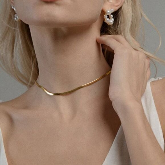 Stainless Steel 18K Gold Plated or Silver Plated Chain Herringbone Necklace - Picture 3 of 12